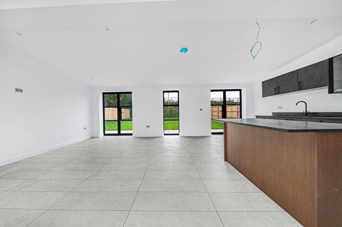 3 Bedroom Detached Bungalow For Sale In Parsonage Lane, Sidcup, DA14