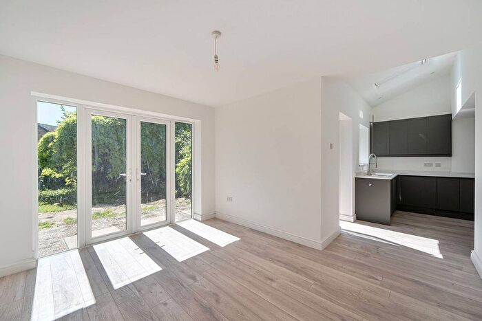 3 Bedroom Semi-Detached House To Rent In Hornbeam Crescent, Brentford, TW8