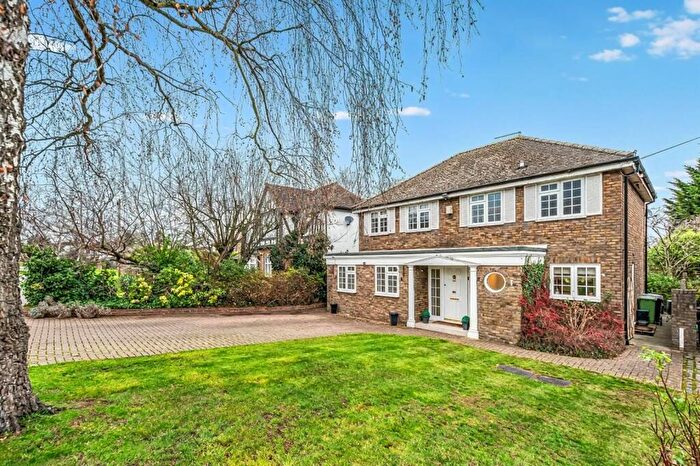 4 Bedroom Detached House For Sale In Highfield Road, Chislehurst, Kent, BR7