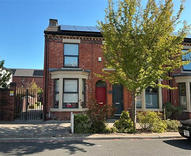 2 Bedroom End Of Terrace House To Rent In Voelas Street, Liverpool, Merseyside, L8
