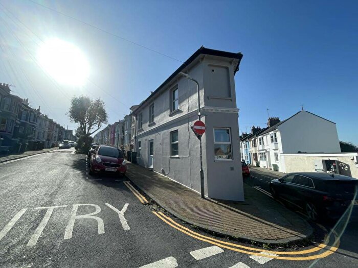 1 Bedroom Flat To Rent In Bentham Road, Brighton, East Sussex, BN2