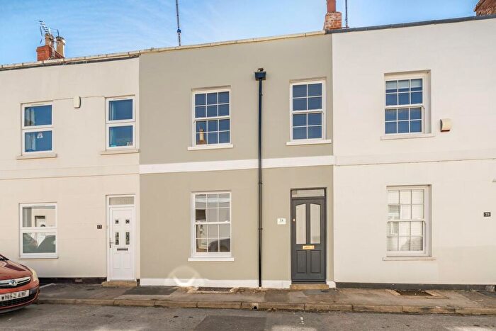 2 Bedroom Town House For Sale In Keynsham Street, Cheltenham, GL52