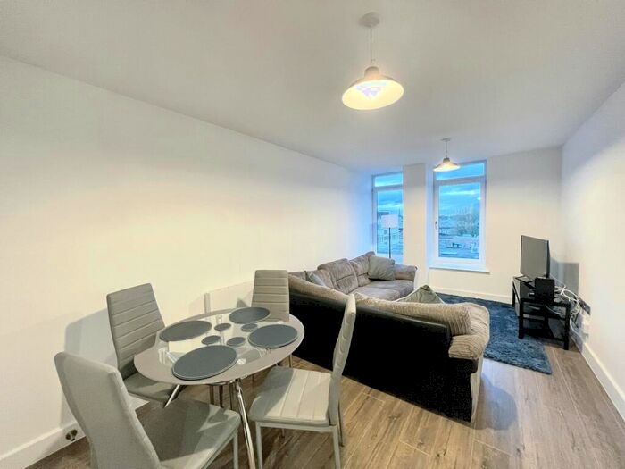 2 Bedroom Apartment To Rent In Queens Road, Queens House, CV1