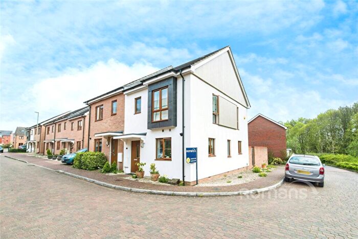 3 Bedroom Terraced House To Rent In Downside Close, Downside Close, Basingstoke, RG24