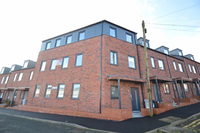 2 Bedroom Apartment To Rent In Crossall Street, Macclesfield, SK11