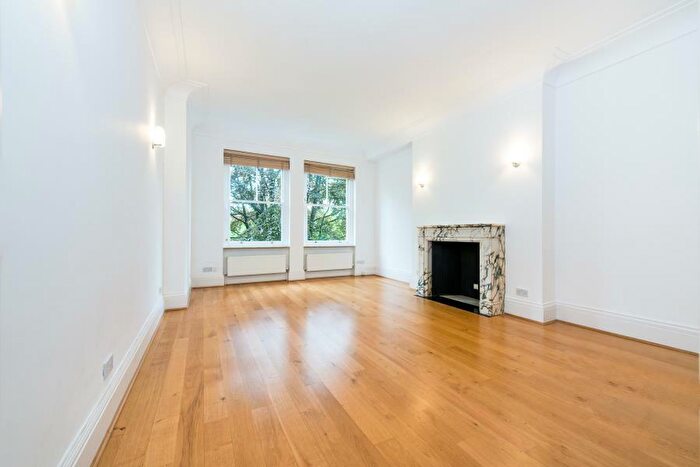 2 Bedroom Apartment To Rent In Fitzjohns Avenue, Hampstead, NW3