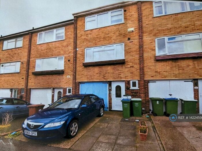 4 Bedroom Terraced House To Rent In Rutland Gate, Belvedere, DA17