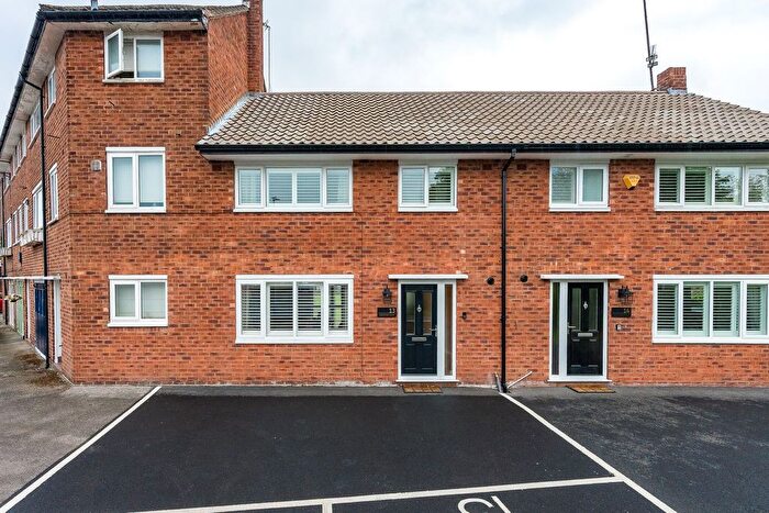 2 Bedroom Town House To Rent In Parkway, Wilmslow, SK9