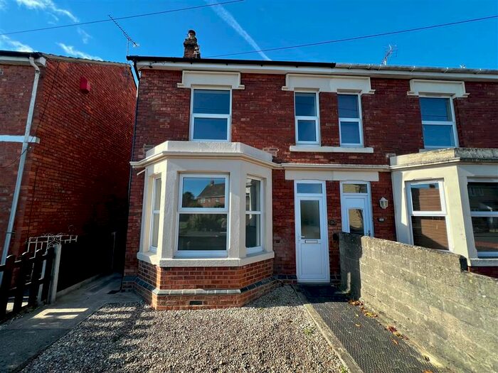 3 Bedroom Property To Rent In Ermin Street, Stratton St. Margaret, Swindon, SN3