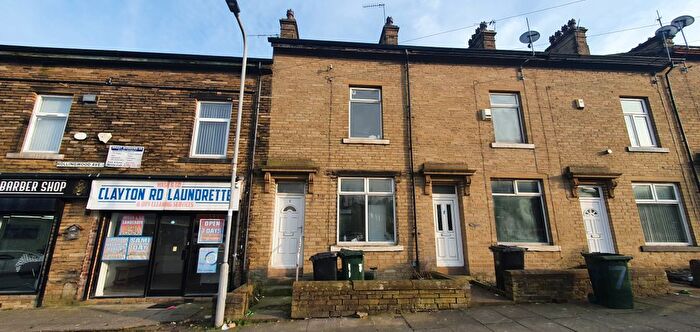 2 Bedroom Terraced House To Rent In Hollingwood Avenue, Bradford, BD7