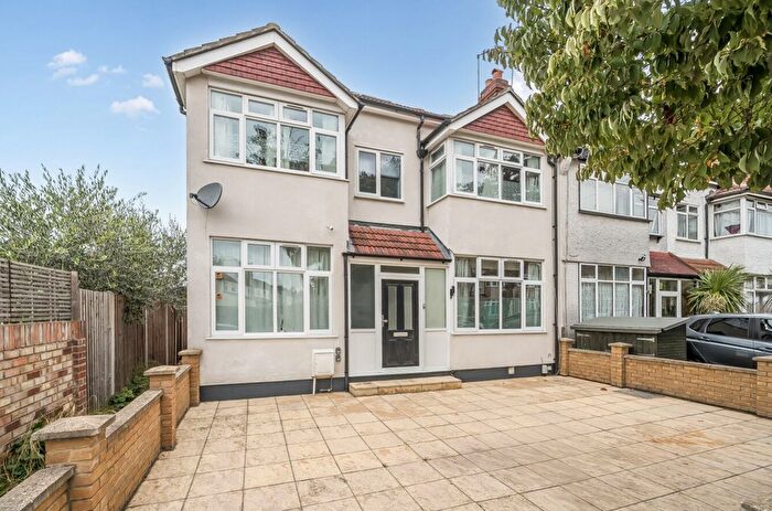 7 Bedroom End Of Terrace House For Sale In Bodiam Road, London, SW16