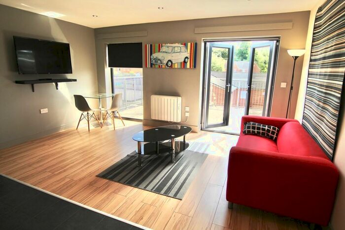 2 Bedroom Apartment To Rent In Old Brickyard, Carlton, Nottingham, NG3