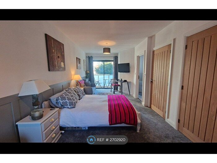 Studio To Rent In Corbet Close, Wallington, SM6