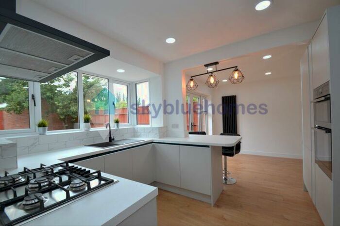 4 Bedroom Detached House To Rent In Henson Close, Leicester, LE4