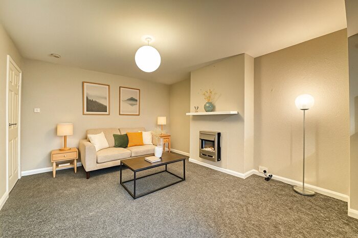 2 Bedroom Flat To Rent In Westdale Lane, Nottingham, NG3