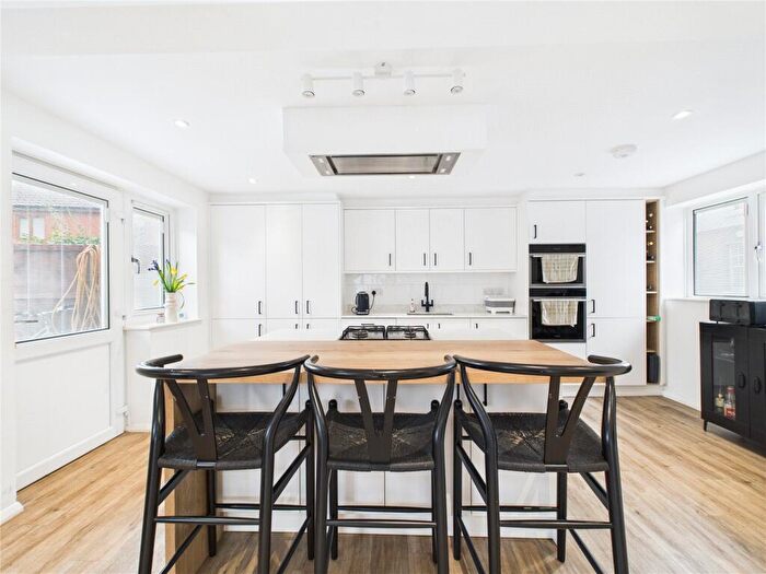 3 Bedroom Detached House For Sale In Lower Sidney Street, Bristol, BS3