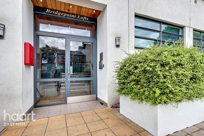 1 Bedroom Apartment For Sale In Shaftesbury Road, London, E7