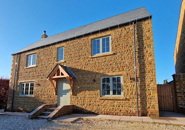 5 Bedroom Detached House To Rent In Hogg Lane, Charlton, OX17