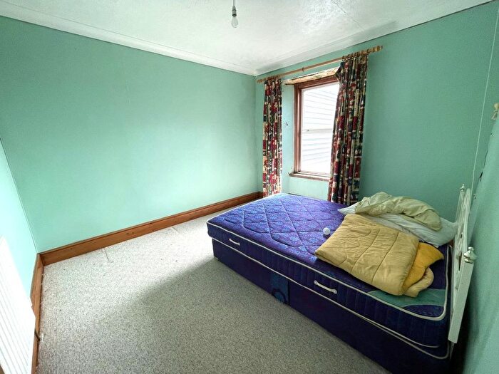 3 Bedroom End Of Terrace House For Sale In Amp; Raymond Road, Redruth, Cornwall, TR15
