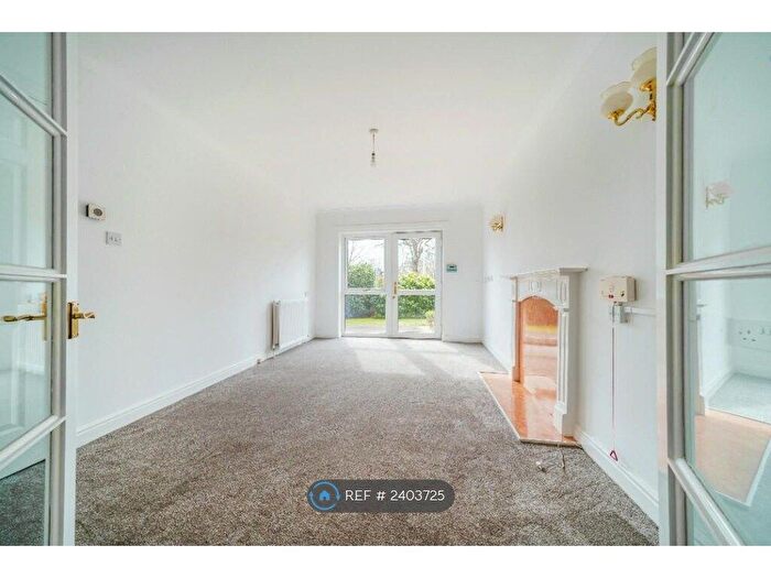 2 Bedroom Flat To Rent In Cathedral Green Court, Peterborough, PE1