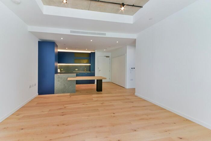 1 Bedroom Flat To Rent In Hampden House, Goodluck Hope, London, E14