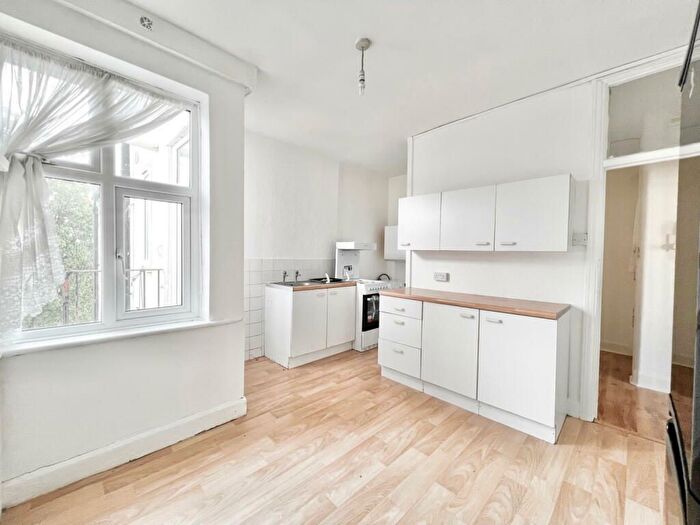 2 Bedroom Flat To Rent In All Souls Avenue, London, NW10