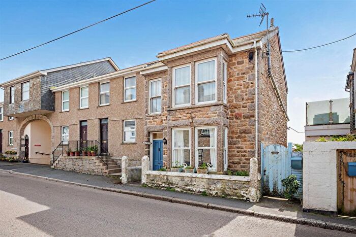 3 Bedroom Flat For Sale In Fore Street, Marazion, TR17