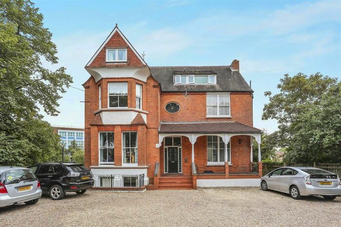 1 Bedroom Flat To Rent In North Street, Carshalton SM5