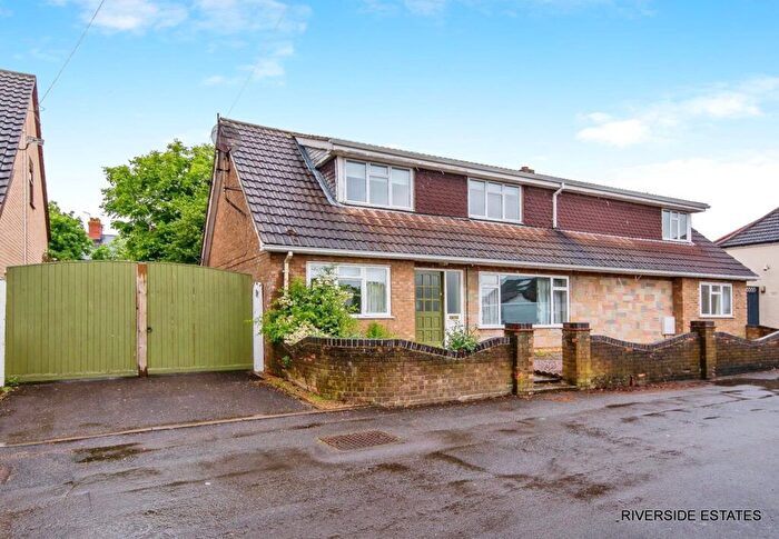 4 Bedroom Detached Bungalow For Sale In Back Lane, Eye, Peterborough, PE6