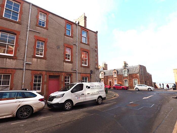 1 Bedroom Flat To Rent In Market Place, North Berwick, EH39