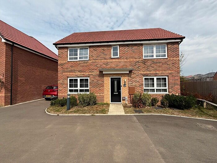 4 Bedroom Detached House For Sale In Cliffe Avenue, PE10