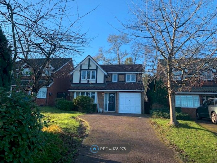 4 Bedroom Detached House To Rent In Lambly Hill, Virginia Water GU25