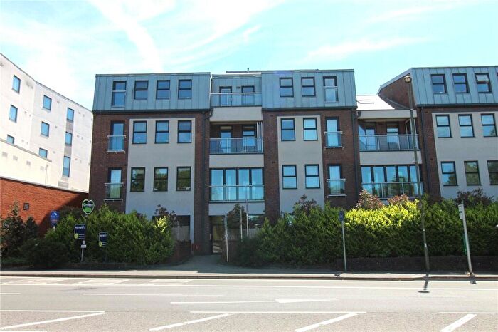 2 Bedroom Flat To Rent In Upper Charles Street, Camberley, Surrey, GU15
