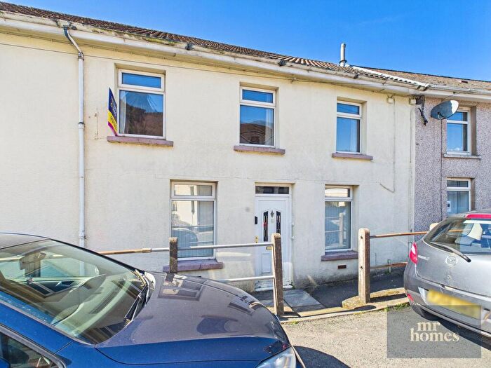 4 Bedroom Terraced House For Sale In Twyncarn Road, Cross Keys, Newport, NP11