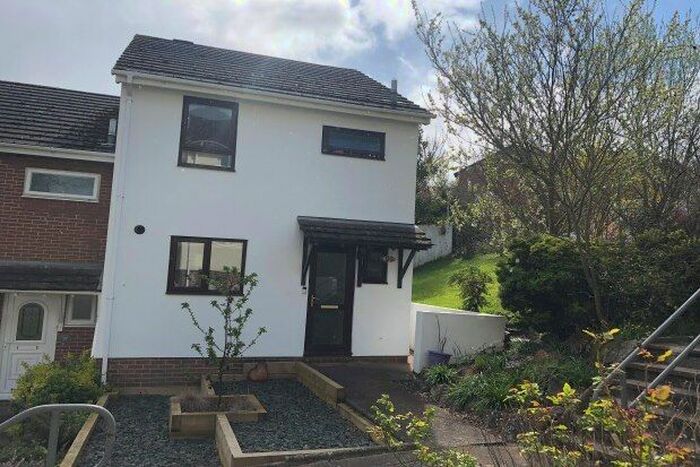 3 Bedroom Property To Rent In Collins Road, Exeter, EX4