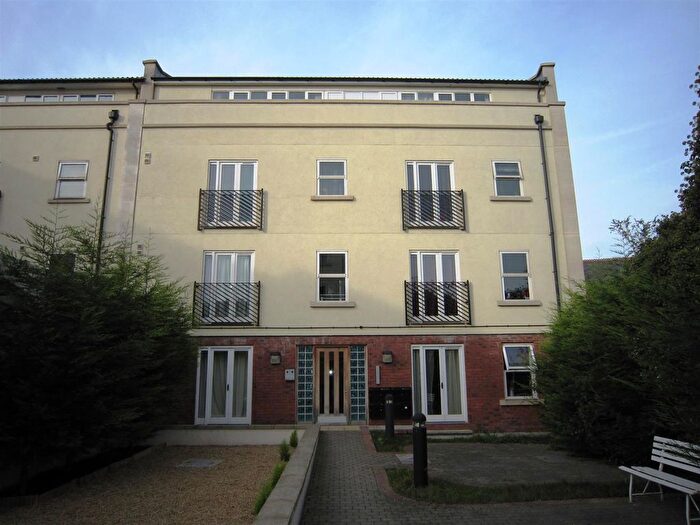 1 Bedroom Flat To Rent In Waterloo Road, St. Philips, Bristol, BS2