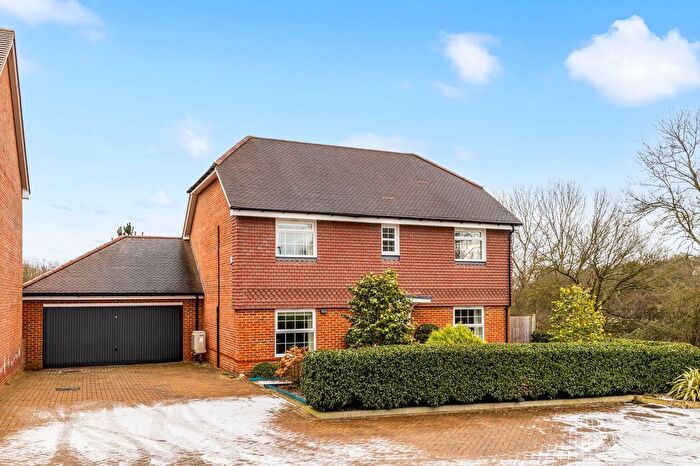 4 Bedroom Detached House For Sale In Hillyfield, Billingshurst, RH14
