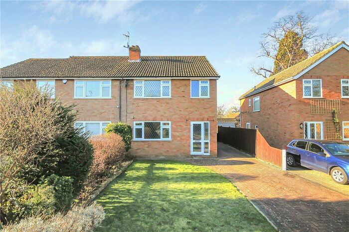 3 Bedroom Semi-Detached House To Rent In Vicarage Road, Staines-Upon-Thames, Surrey, TW18