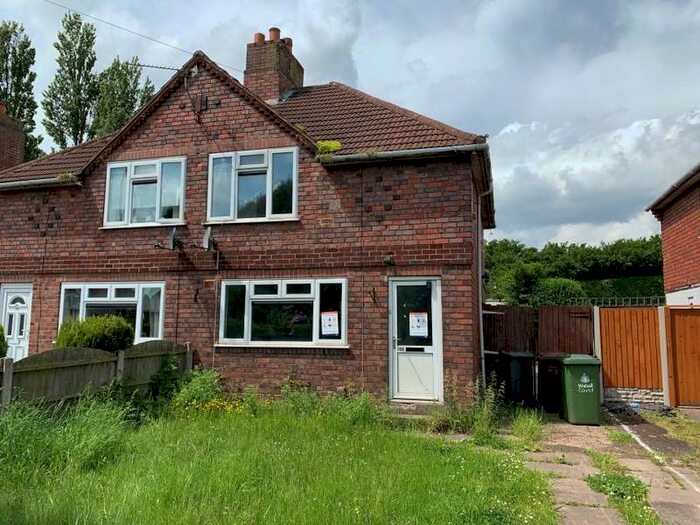 Houses for sale & to rent in WS8 6AN, Ogley Road, Brownhills Walsall