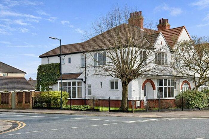 4 Bedroom End Of Terrace House For Sale In Weelsby Road, Grimsby, DN32