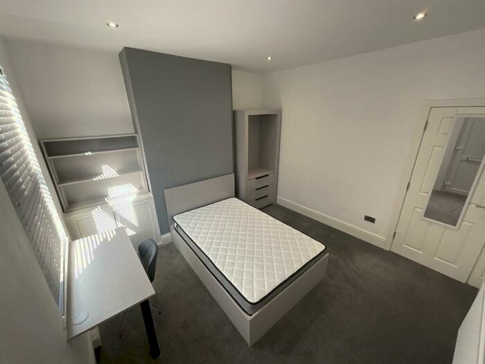 4 Bedroom Private Halls To Rent In Woodville Street, Lancaster, LA1