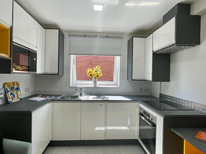 Flat To Rent In Princes House, Princes Street, Norwich, Norfolk, NR3