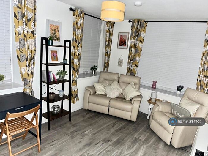 1 Bedroom Flat To Rent In Imperial House, Aberdeen, AB11