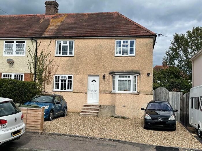 6 Bedroom Semi-Detached House To Rent In Canterbury Road, GU2