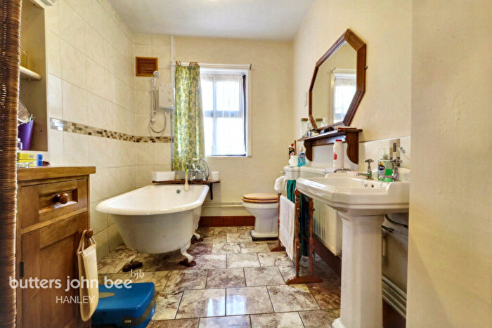 3 Bedroom Detached House For Sale In Jacqueline Street, Tunstall, Stoke-On-Trent, ST6