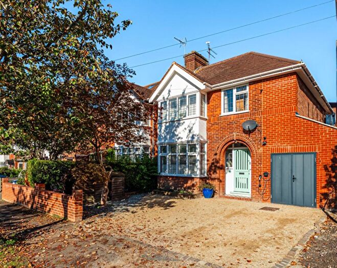 4 Bedroom Semi-Detached House For Sale In Selwyn Crescent, Hatfield, Hertfordshire, AL10