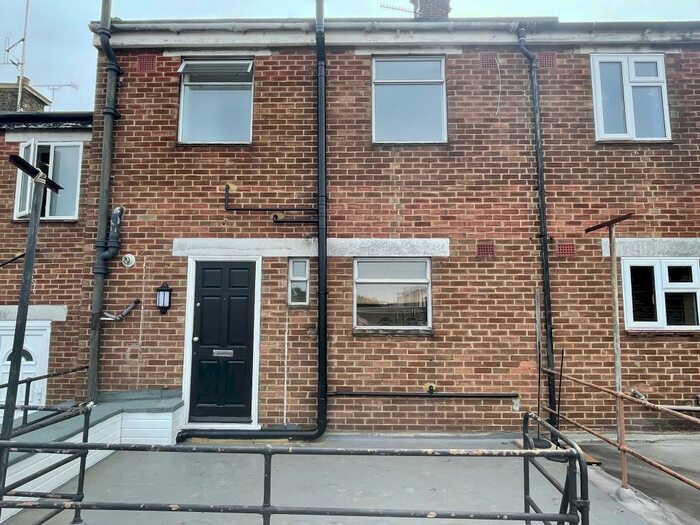 3 Bedroom Maisonette To Rent In High Street, Crawley, RH10