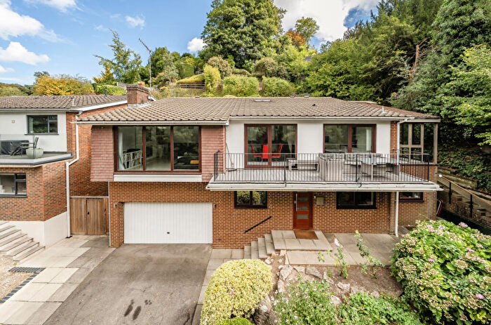 5 Bedroom Detached House For Sale In Abbot Road, Guildford, Surrey, GU1