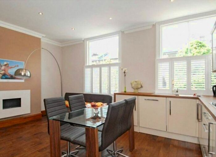 1 Bedroom Flat To Rent In Westwick Gardens, London, W14