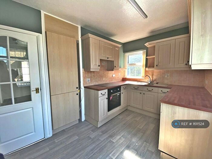 2 Bedroom Flat To Rent In Cleasby Court, Menston, Ilkley, LS29